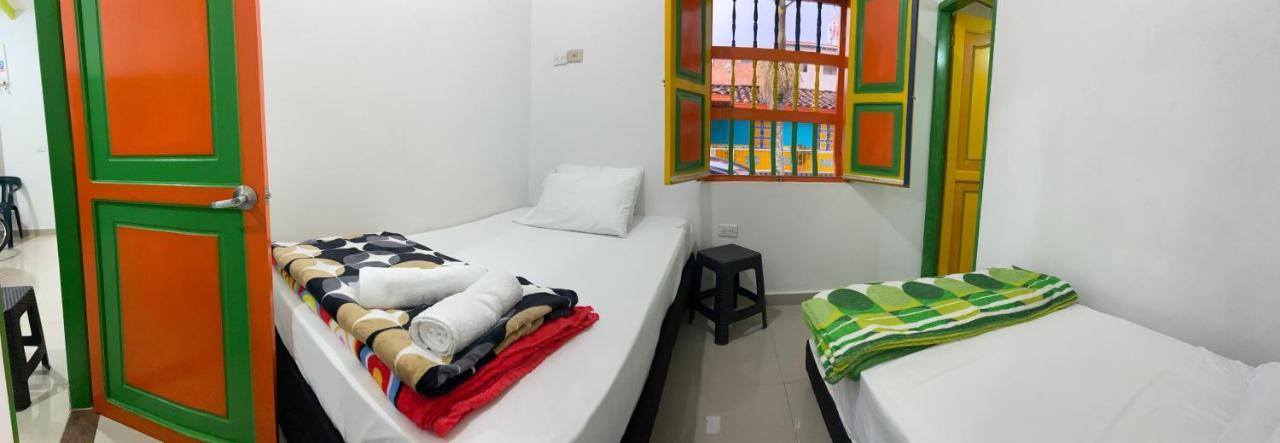 Casa Hostal Las Palmeras Guatapé Buitenkant foto